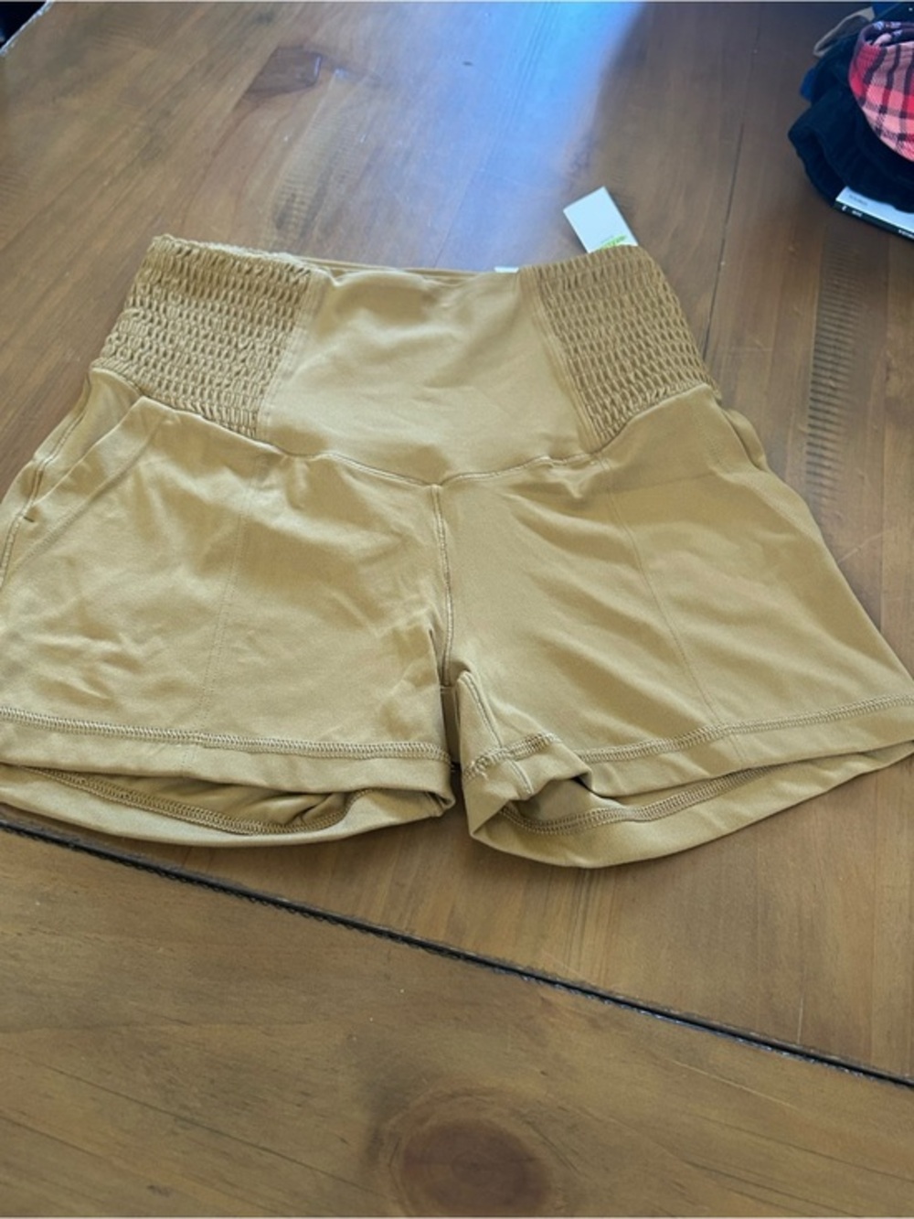 NWT Aerie Offline 3” High-Waist Smocked Waistband Women’s Shorts — Tan